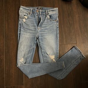 Abercrombie high rise skinny Jean